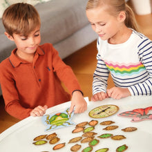 Load image into Gallery viewer, Bug Hunters Jigsaw Puzzle