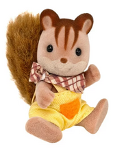 Load image into Gallery viewer, Sylvanian Families Walnut Squirrel Family