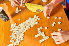 Load image into Gallery viewer, Bananagrams