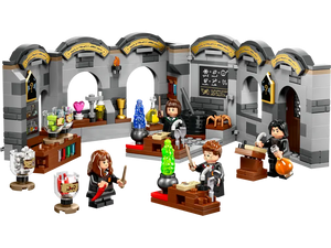 Hogwarts Castle: Potions Class