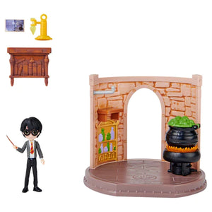 HARRY POTTER WIZARDING WORLD MAGICAL MINIS POTIONS CLASSROOM