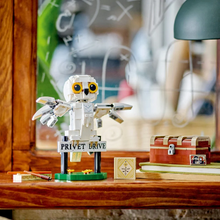 Load image into Gallery viewer, Lego Harry Potter™ Hedwig™ At 4 Privet Drive 76425
