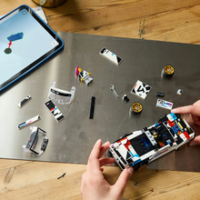 Load image into Gallery viewer, Lego Speed Champions Bmw M3 (E30) Toy Car Kit 77263
