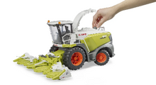Load image into Gallery viewer, Bruder 02131 Claas Jaguar 900 Field Chopper
