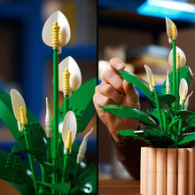 Load image into Gallery viewer, Lego Botanicals 11504 Peace Lily
