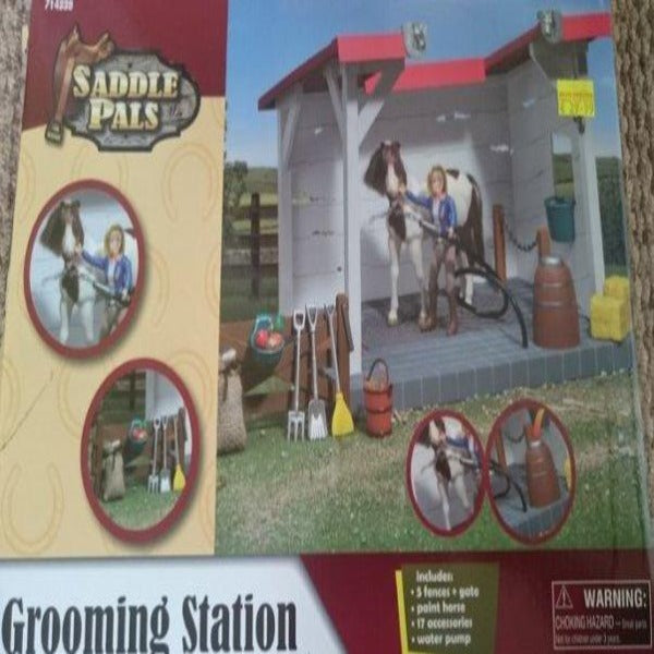 Saddle Pals Grooming Station